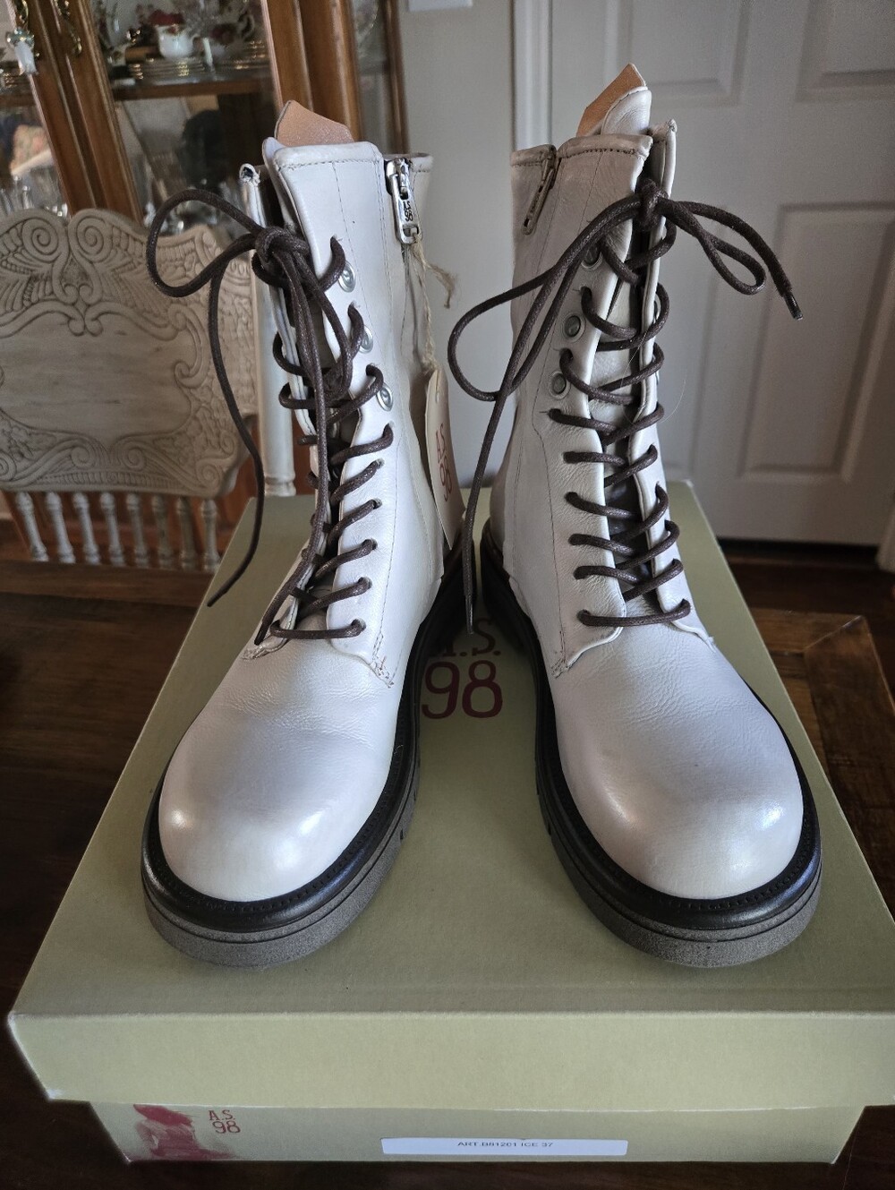 A.S.98 REXANA ICE BOOTS 37 NIB